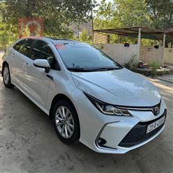 تۆیۆتا کۆرۆلا